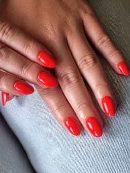 BIAB medium/long nails with colour