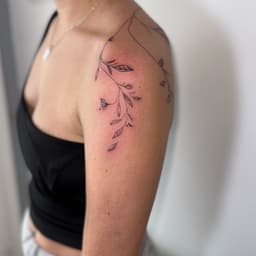 Fine Line Tattoo