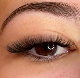 Full volume lash extensions