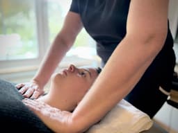Natural Lift Face Massage
