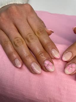 BIAB extensions with nail art