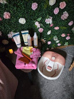 Reflexology with Foot Spa Ready !