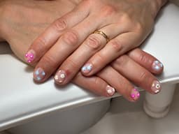 Silver nail art