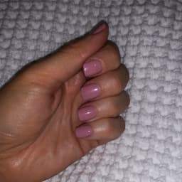 Gel manicure