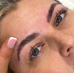 Brow lamination, wax & tint