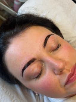 Brow lamination with hybrid stain