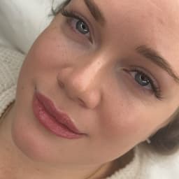 Gloss & Go Lip Blush