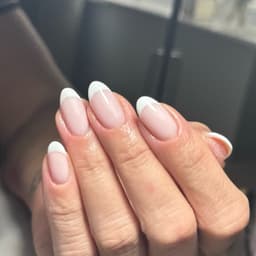 Builder gel & French manicure