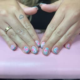 BIAB nail art